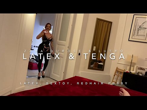 ❤️ Redheaded stepsister in latex costume yakasvirwa na stepbrother DzeBonde ❌❤